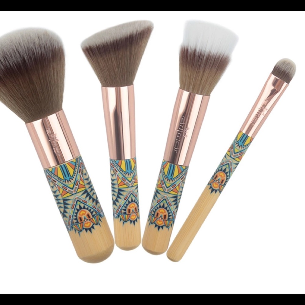 4 piece Bamboo Wooden Makeup Brush Set
